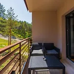 Vila Pekovic Green, Pine Trees View 2 Bedrooms Apartment