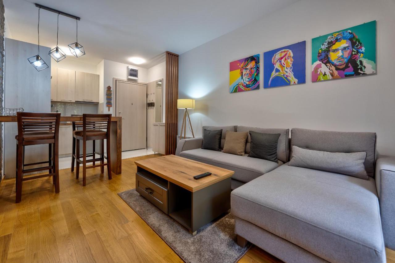 Pekovic Green, Pine Trees View 2 Bedrooms Apartment *