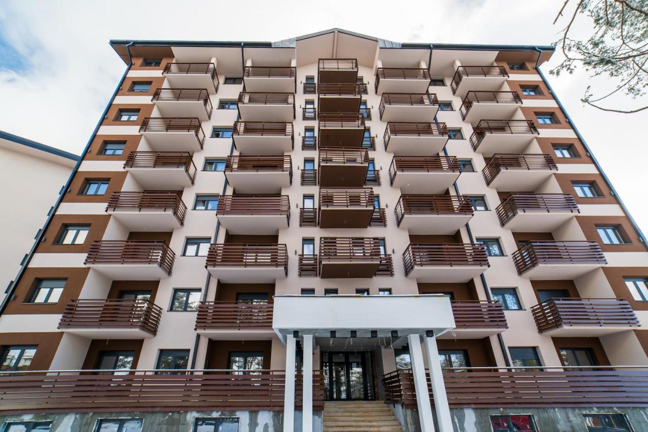 Apartment Pekovic Green, Pine Trees View 2 Bedrooms *